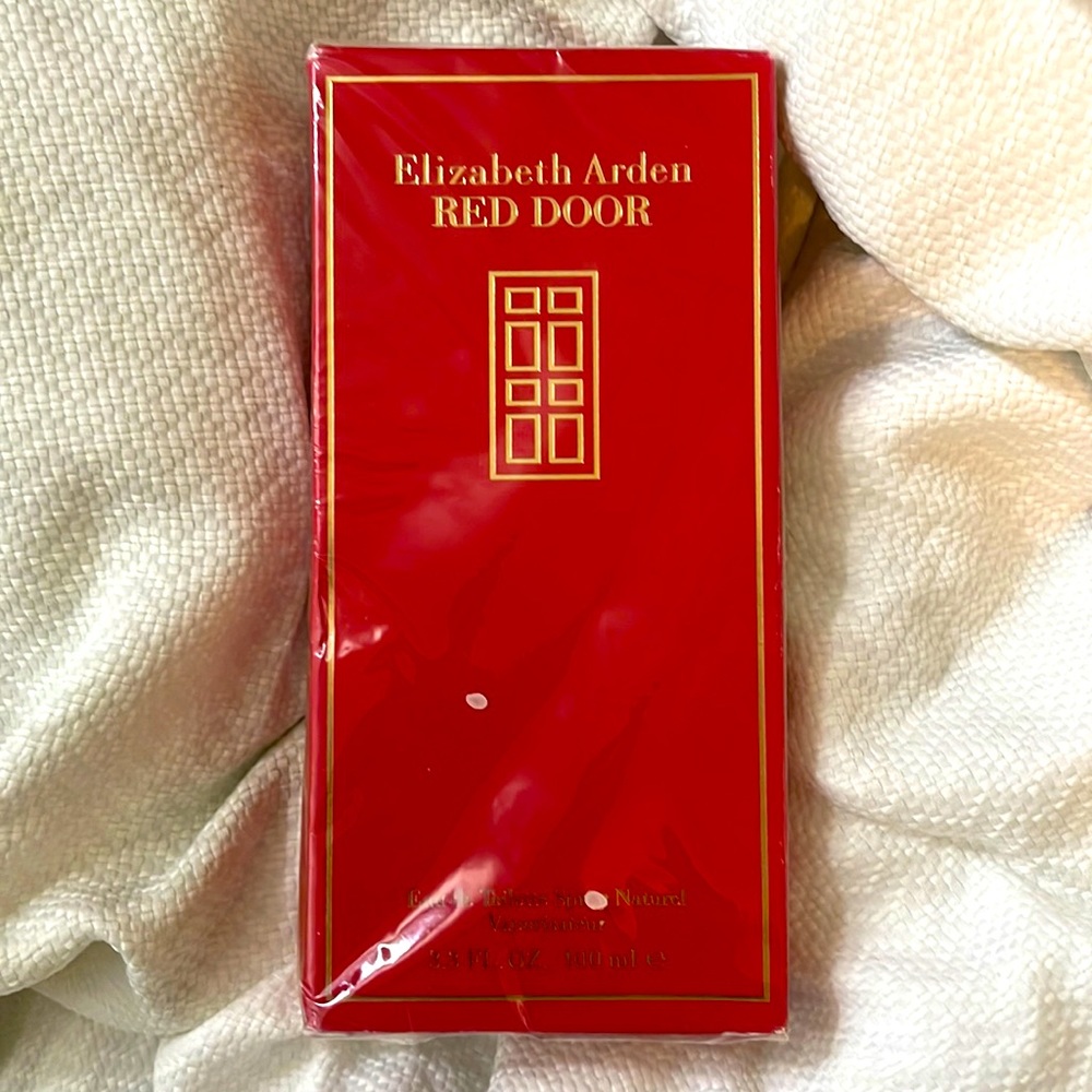 Elizabeth Arden Red Door Perfume